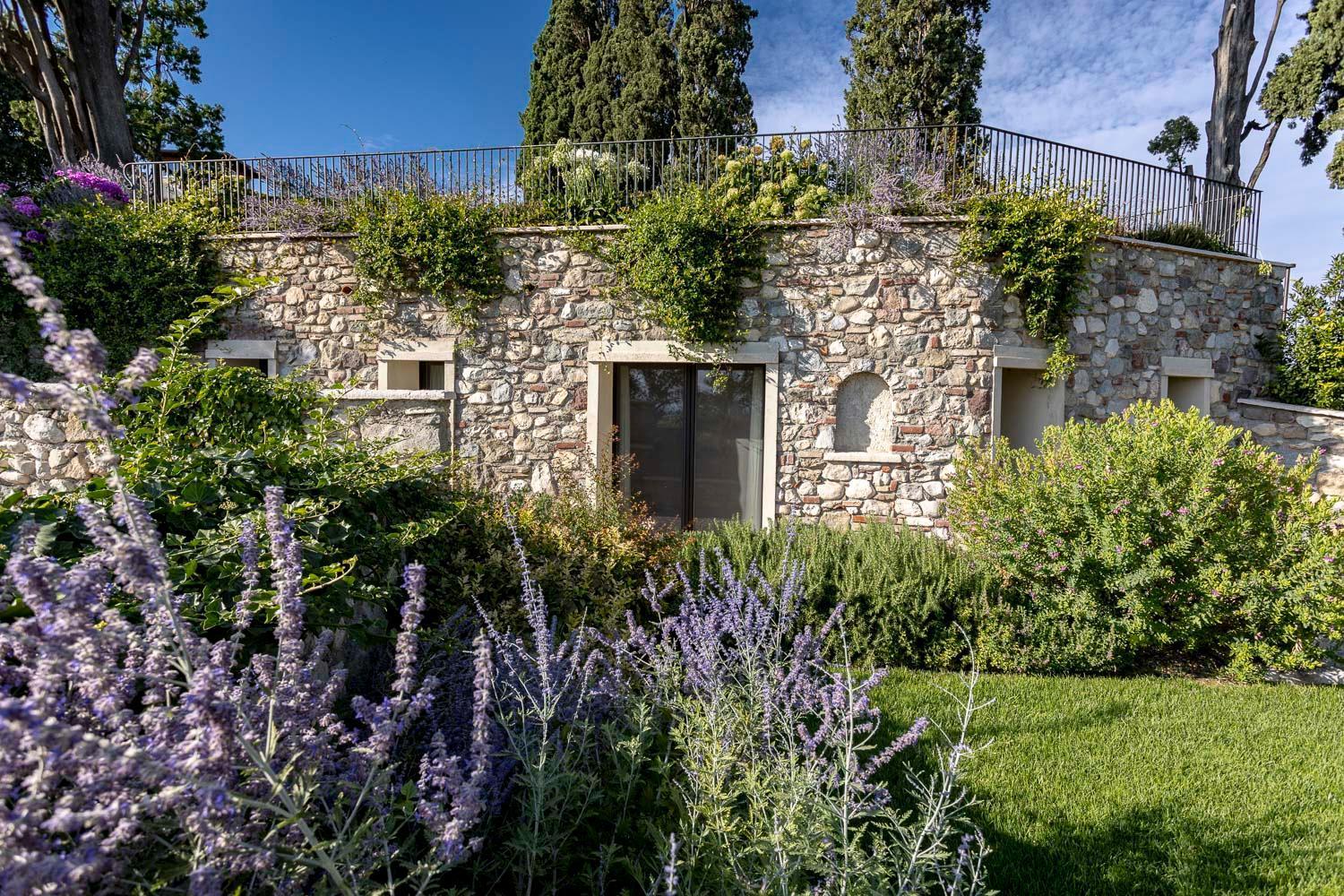 Eremus Relais Aparthotel Lonato Exterior photo