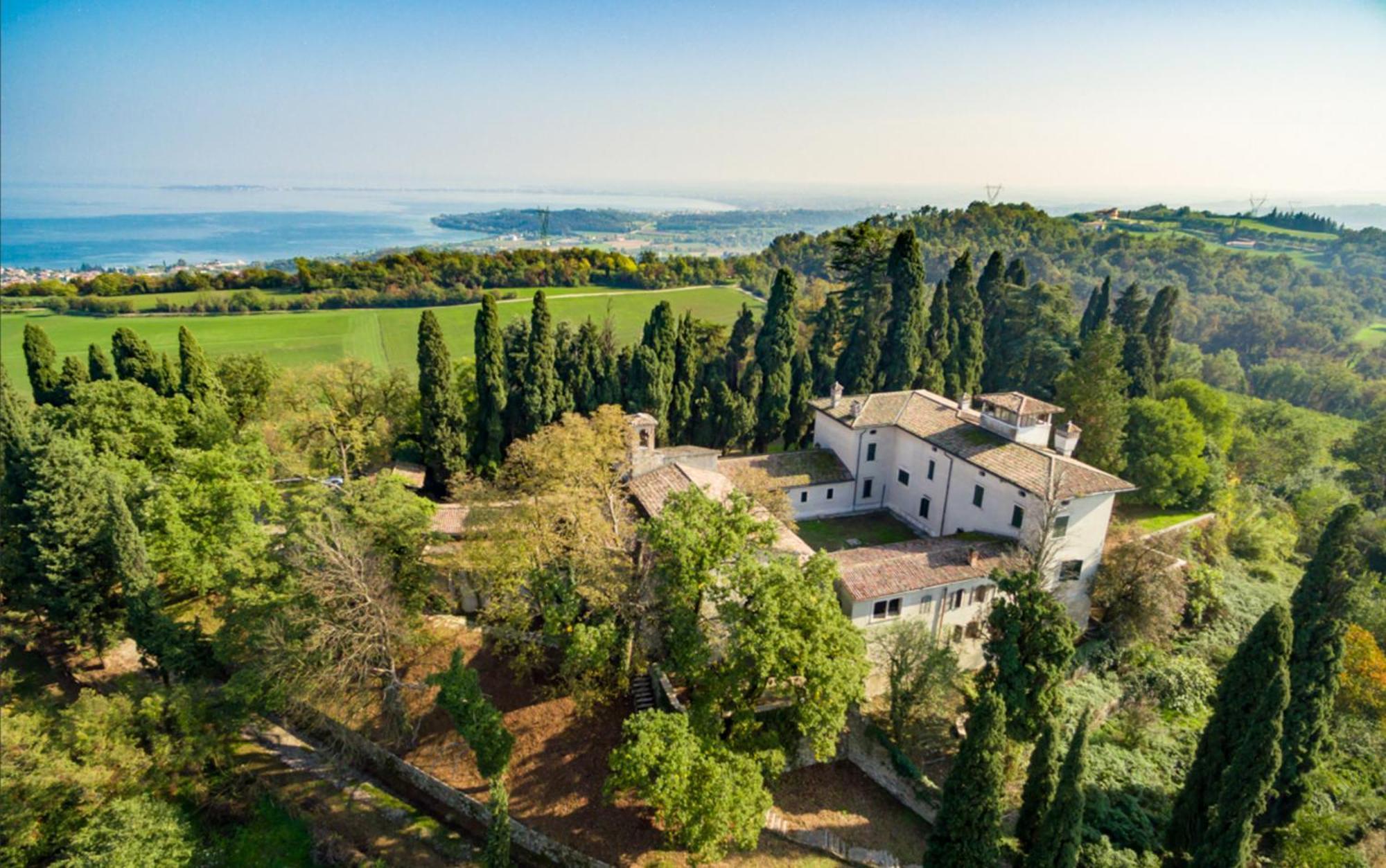 Eremus Relais Aparthotel Lonato Exterior photo