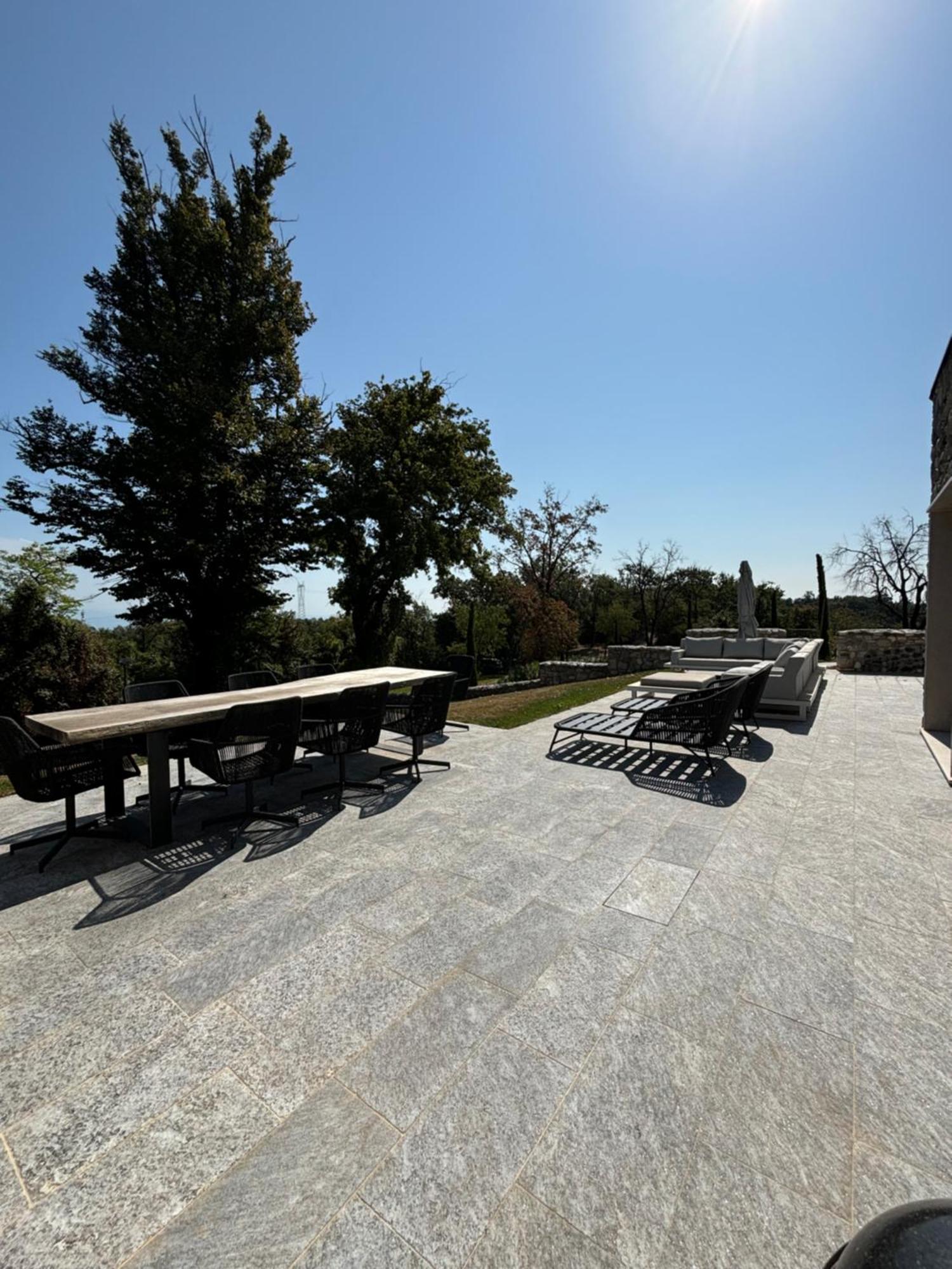 Eremus Relais Aparthotel Lonato Exterior photo